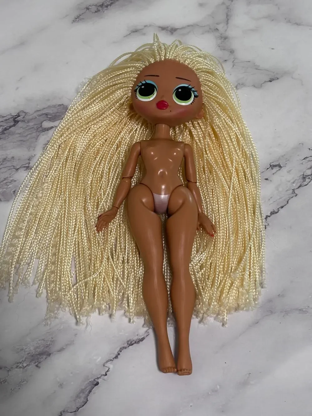 LOL Surprise OMG Big SISTER Swag Doll MGA 2019 Long Blonde Braided Hair